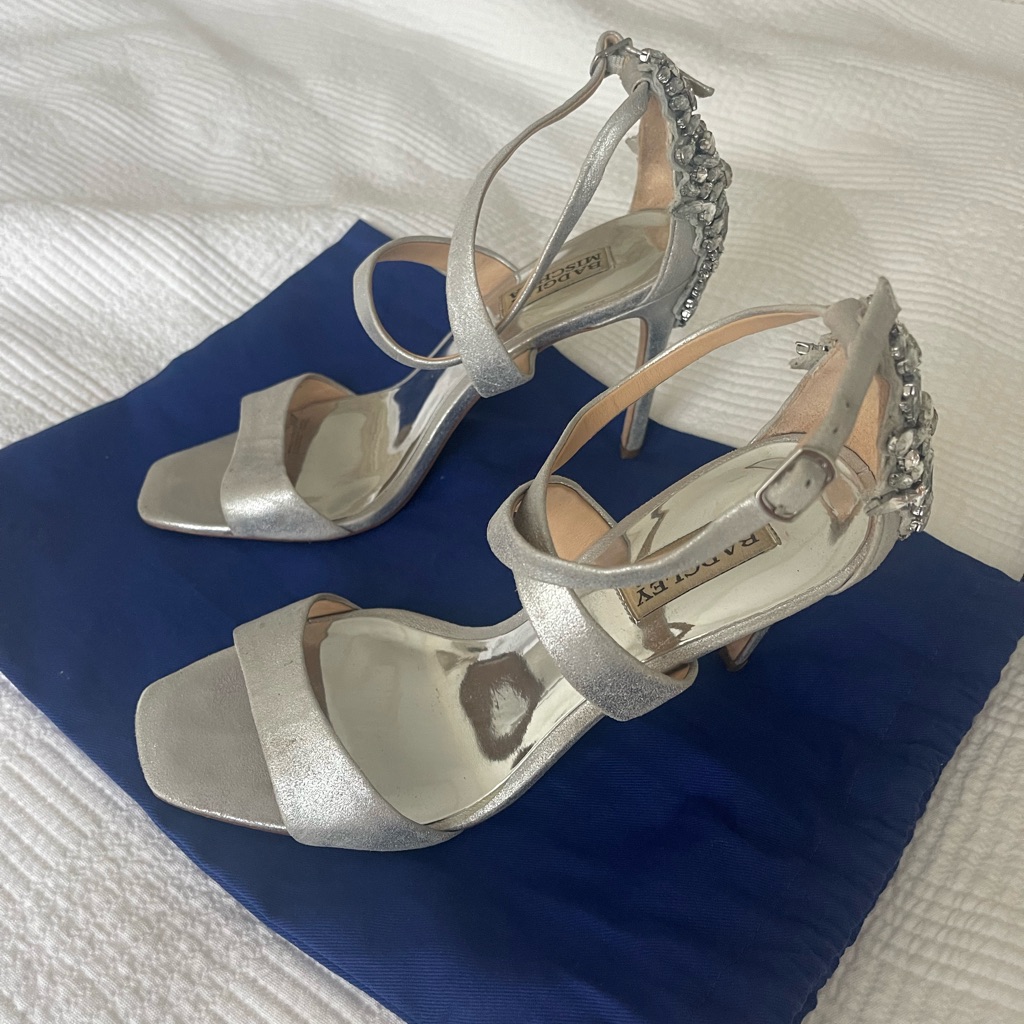 Badgley Mischka Silver Shoes